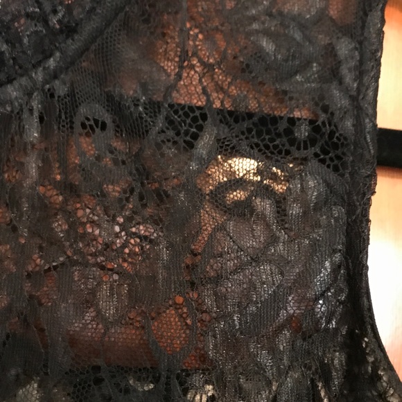 Sexy olive green/black lace top - Picture 3 of 6